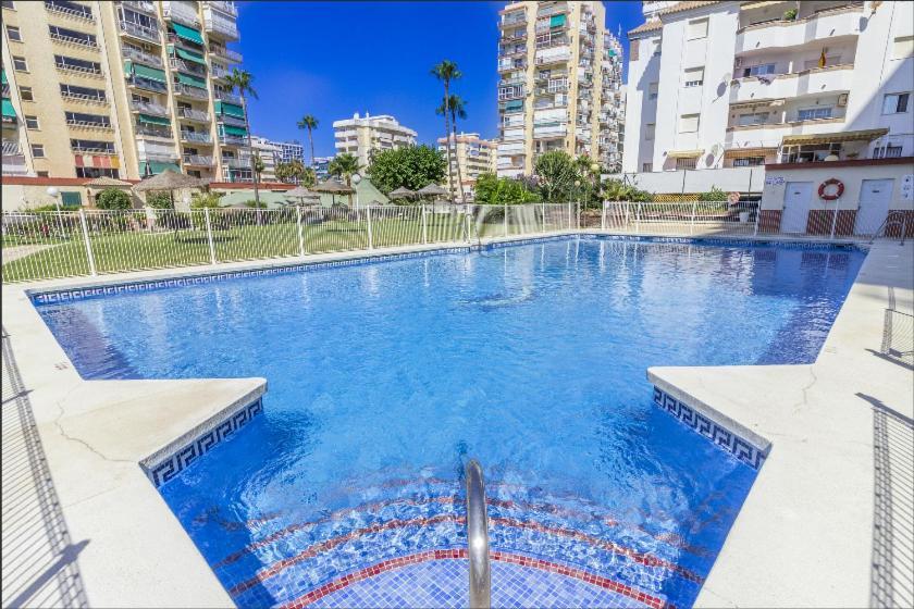 Appartement En Benalmadena, Primera Linea De Playa *